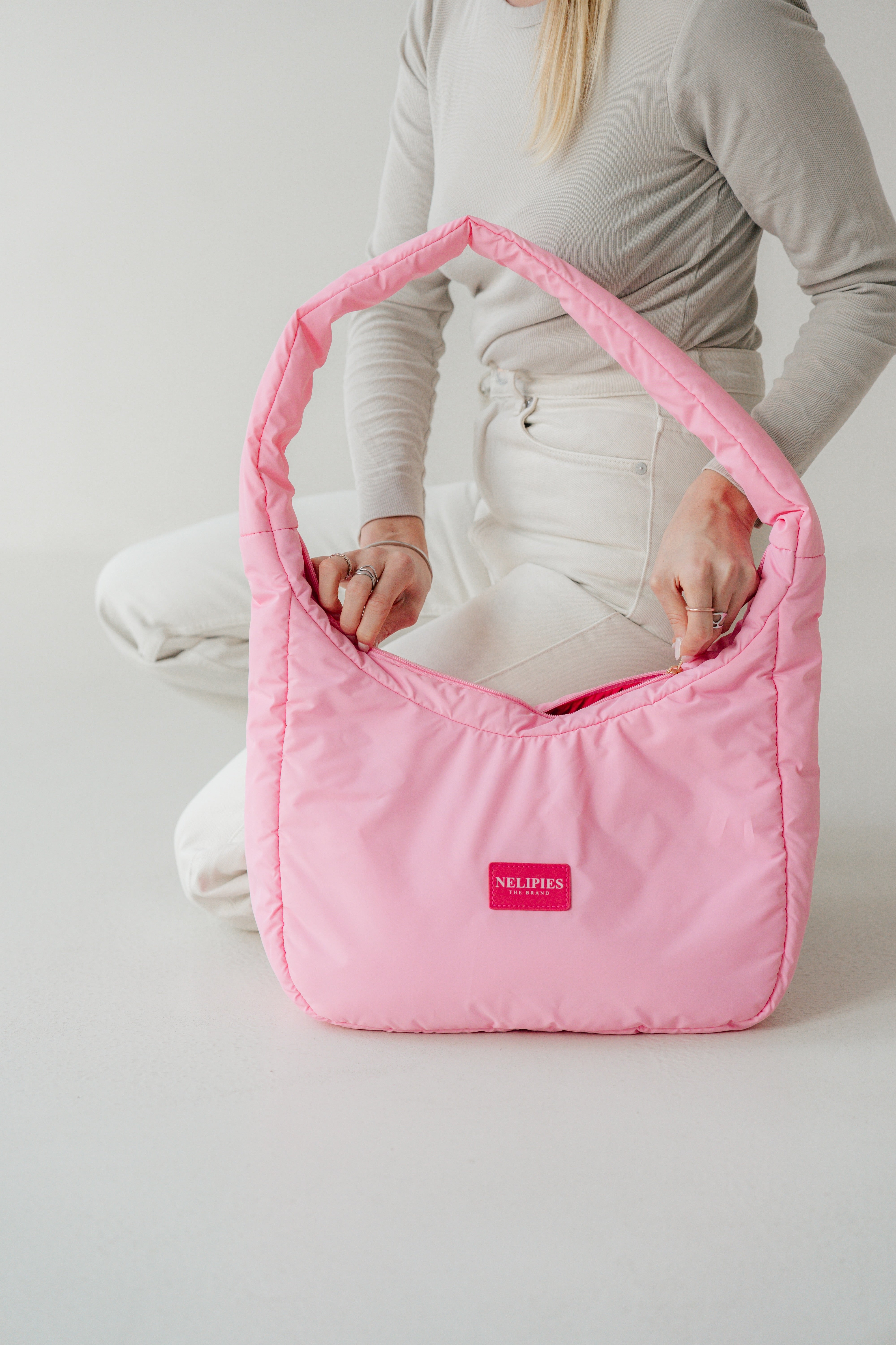 PUFFER HALFMOON BAG PINK
