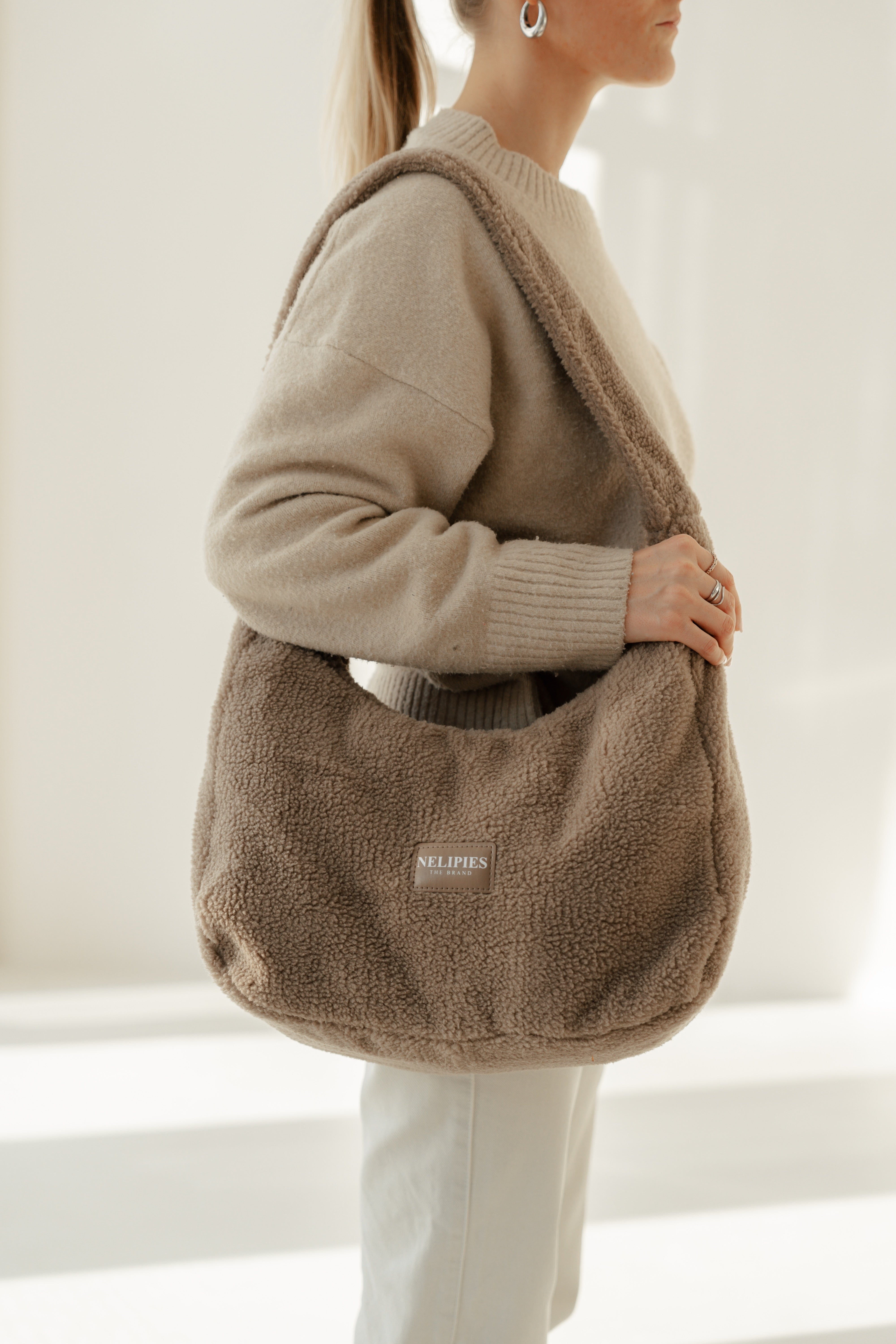 TEDDY HALFMOON BAG BRAUN