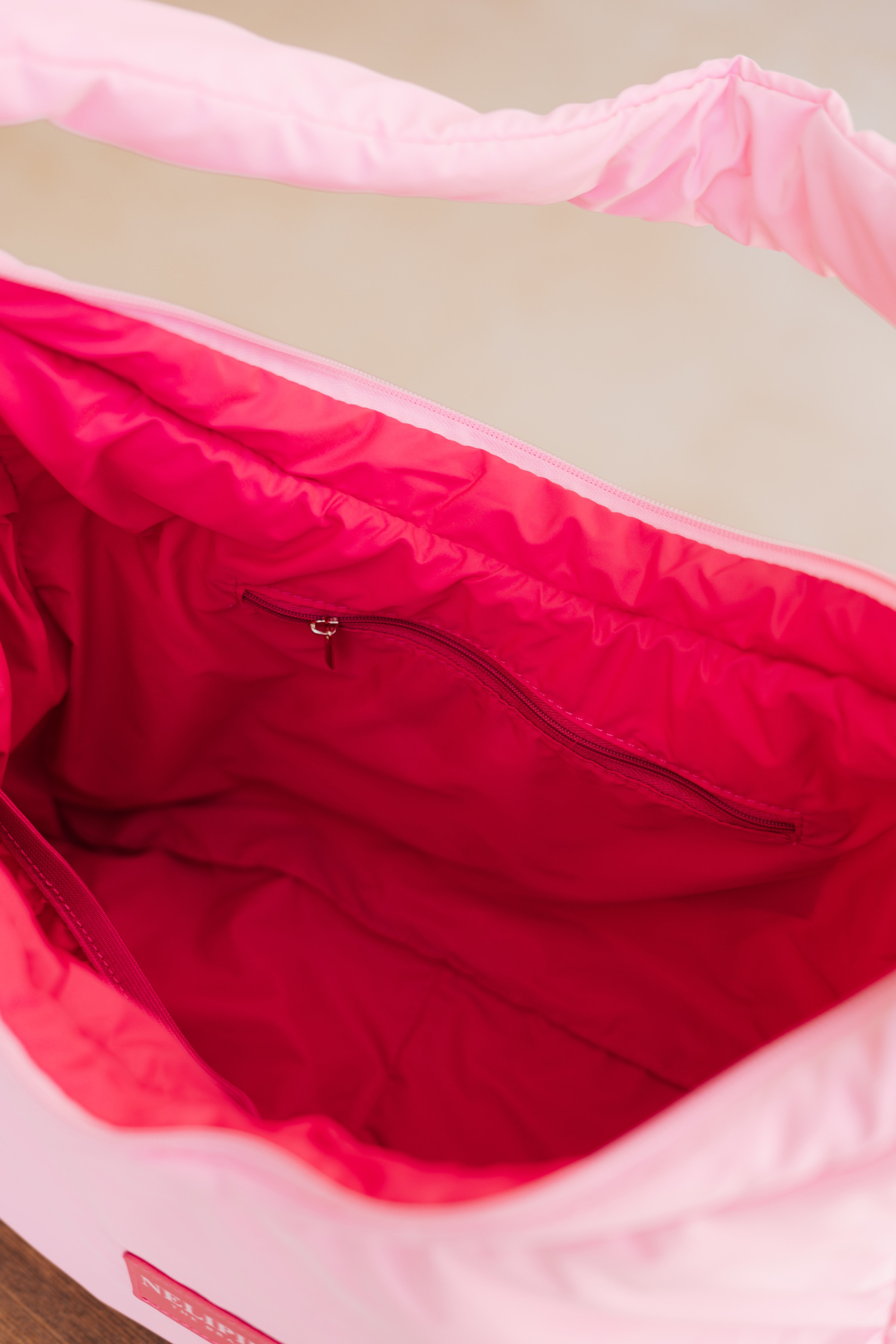 PUFFER HALFMOON BAG PINK