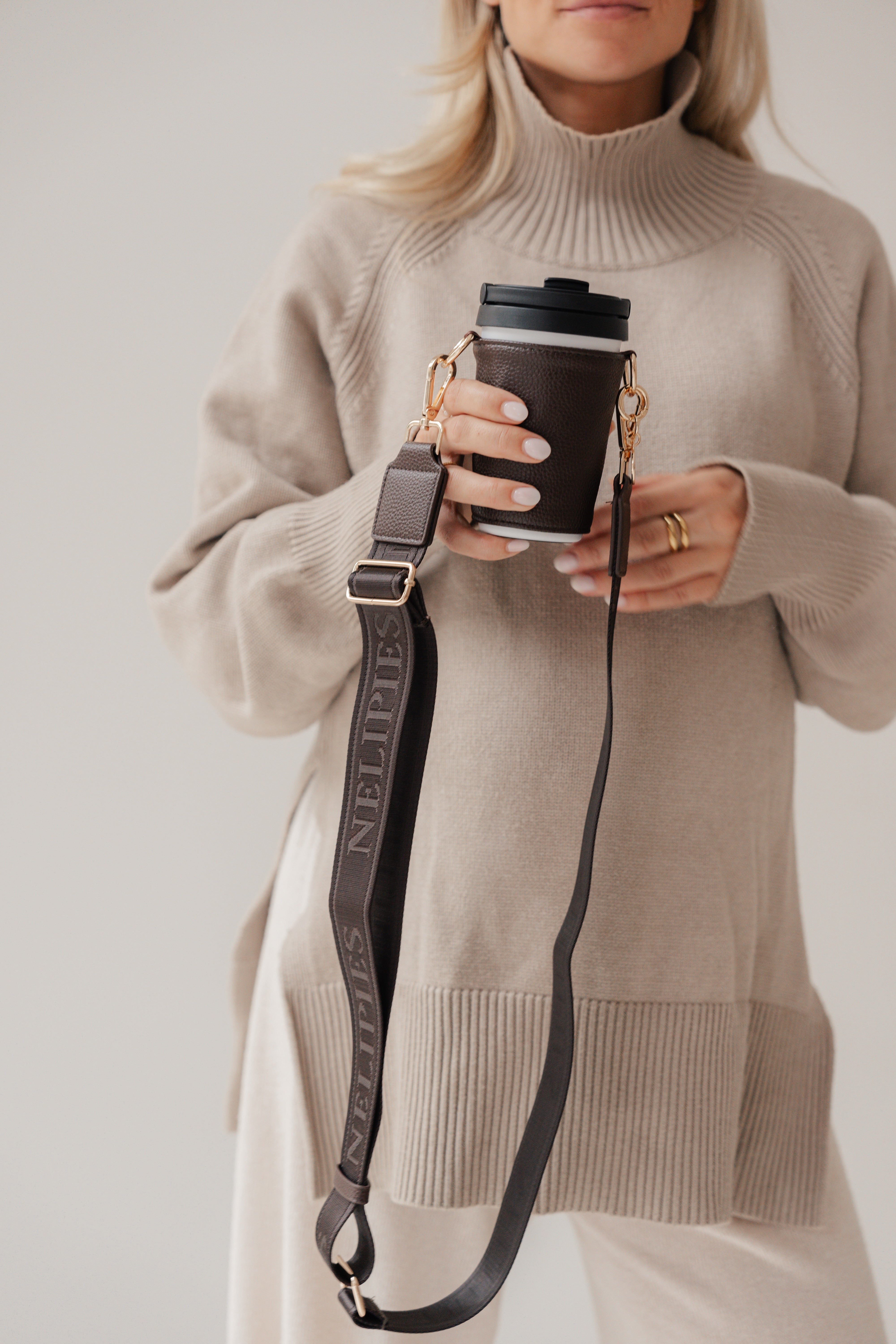CUPHOLDER SET