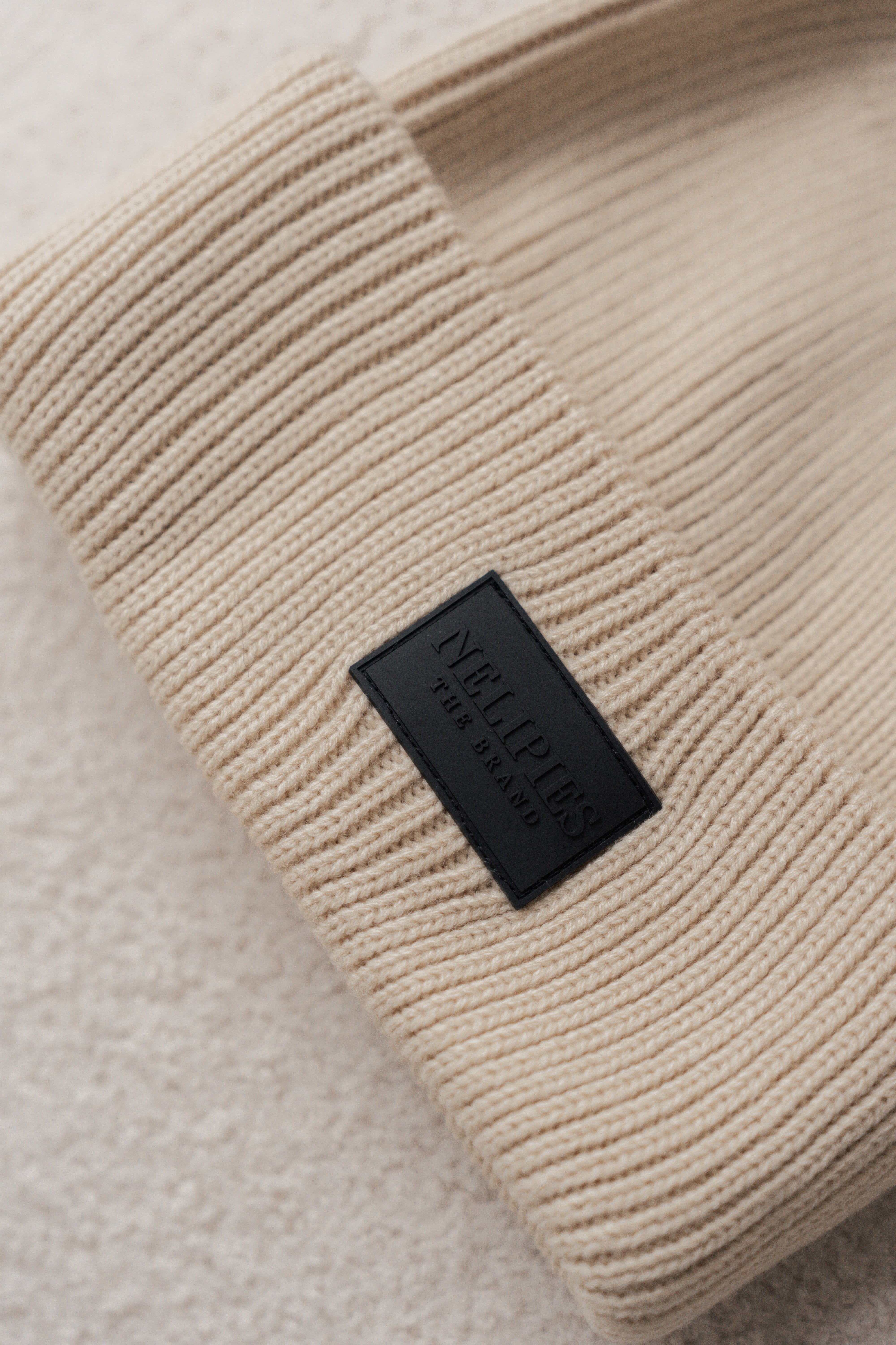 BEANIE BEIGE