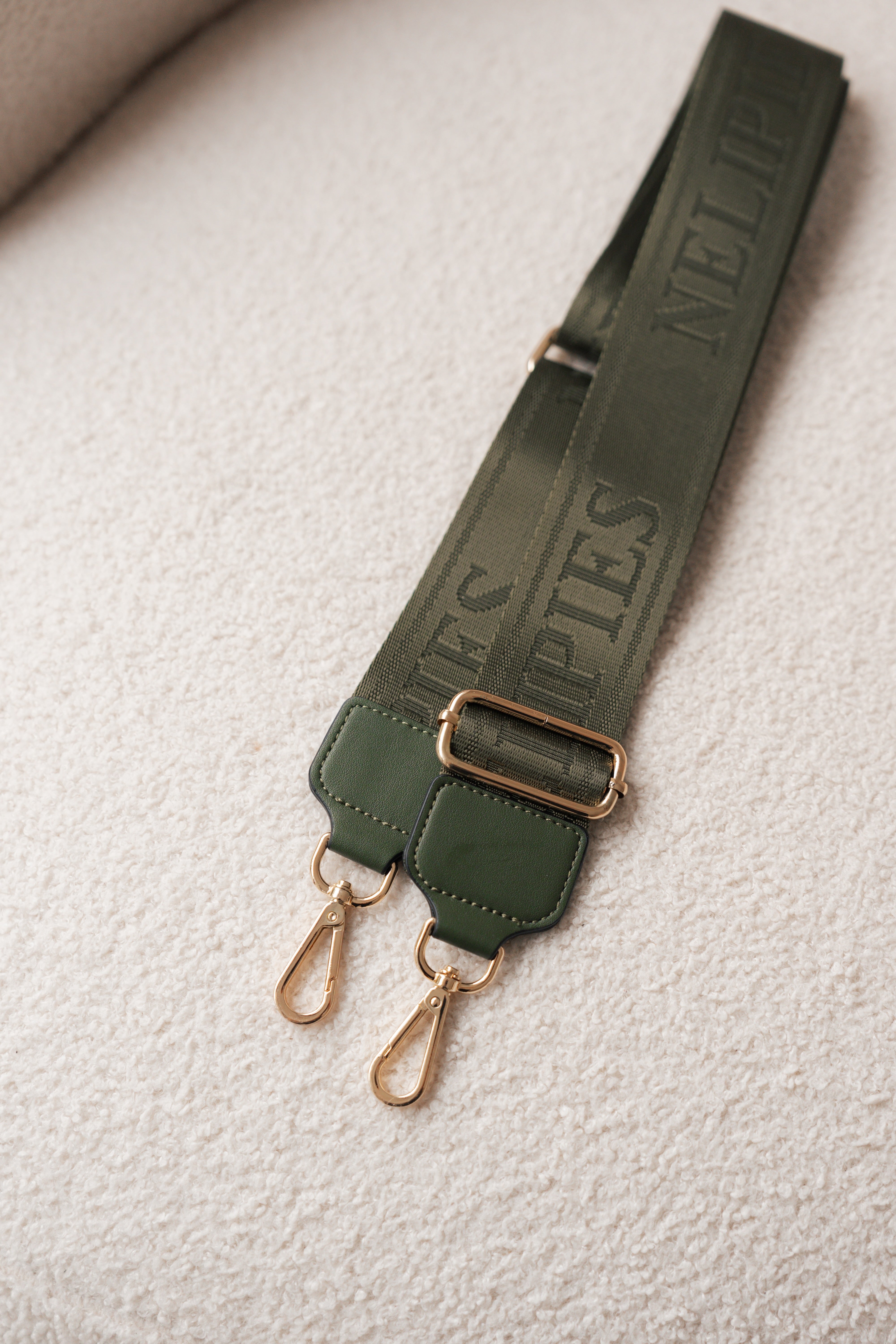 STRAP LOGO DUNKELGRÜN
