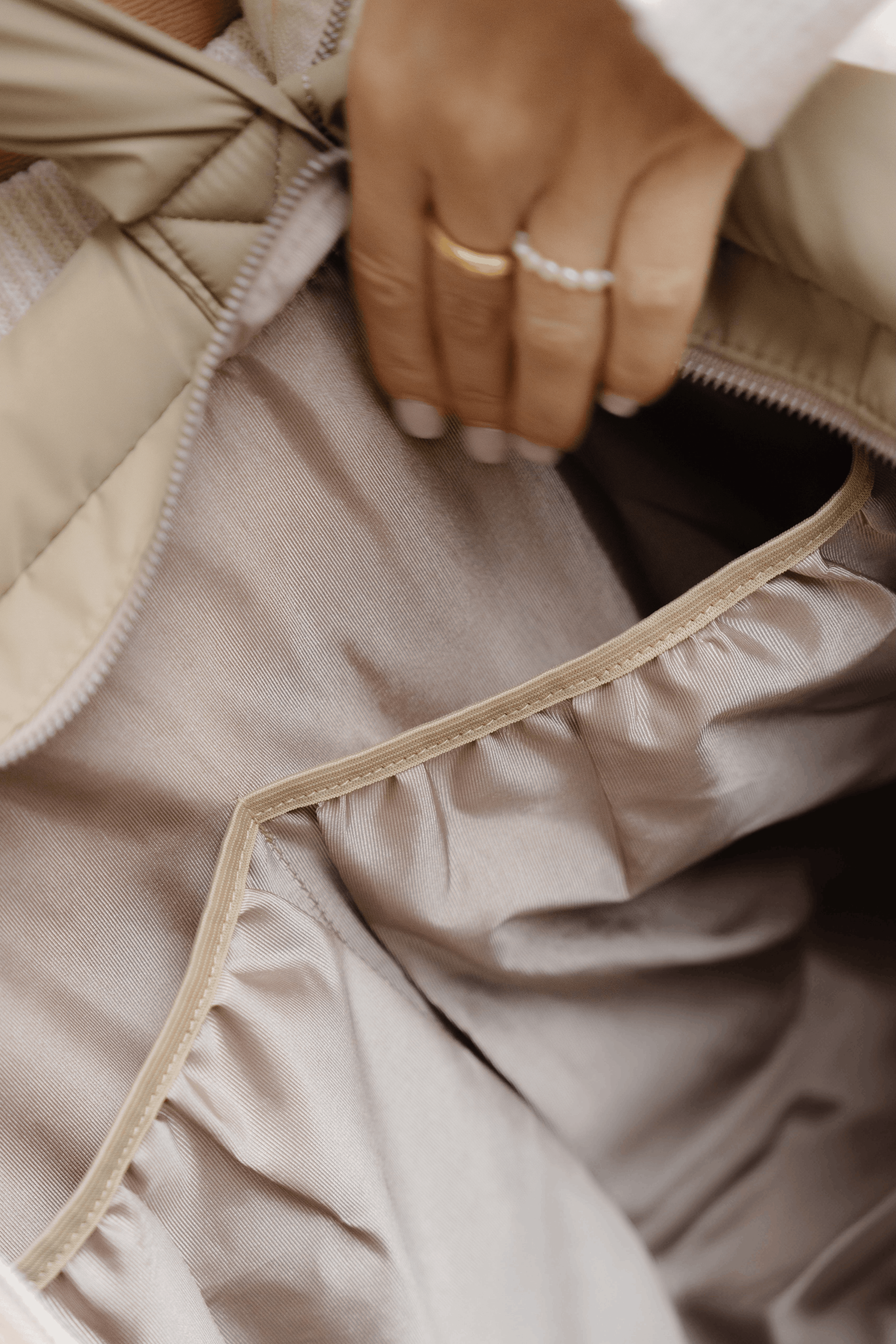 PUFFER BAG