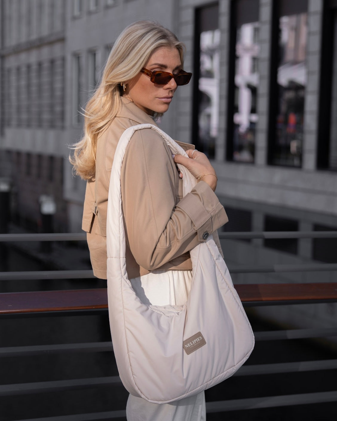HALFMOON PUFFER BAG