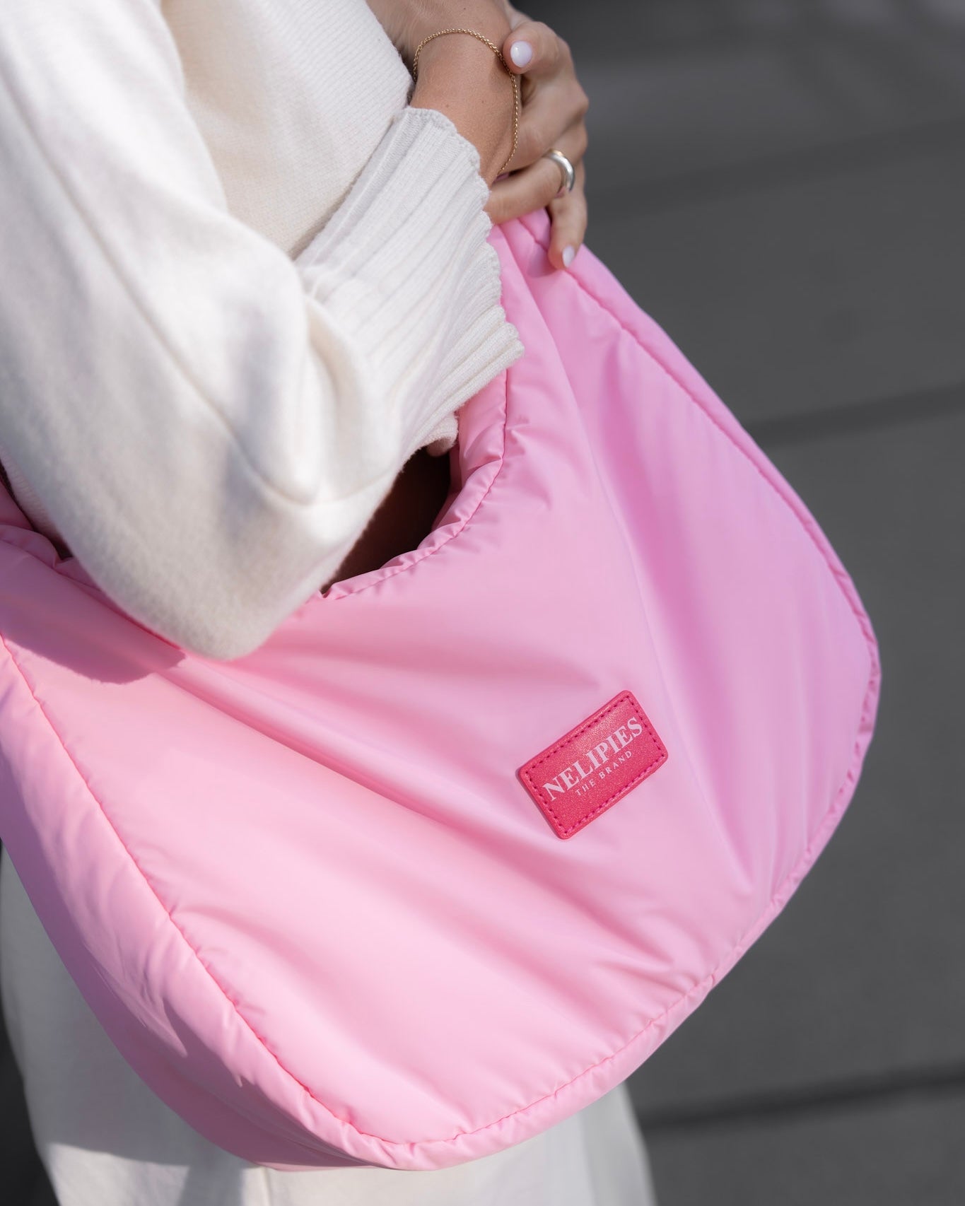 HALFMOON PUFFER BAG
