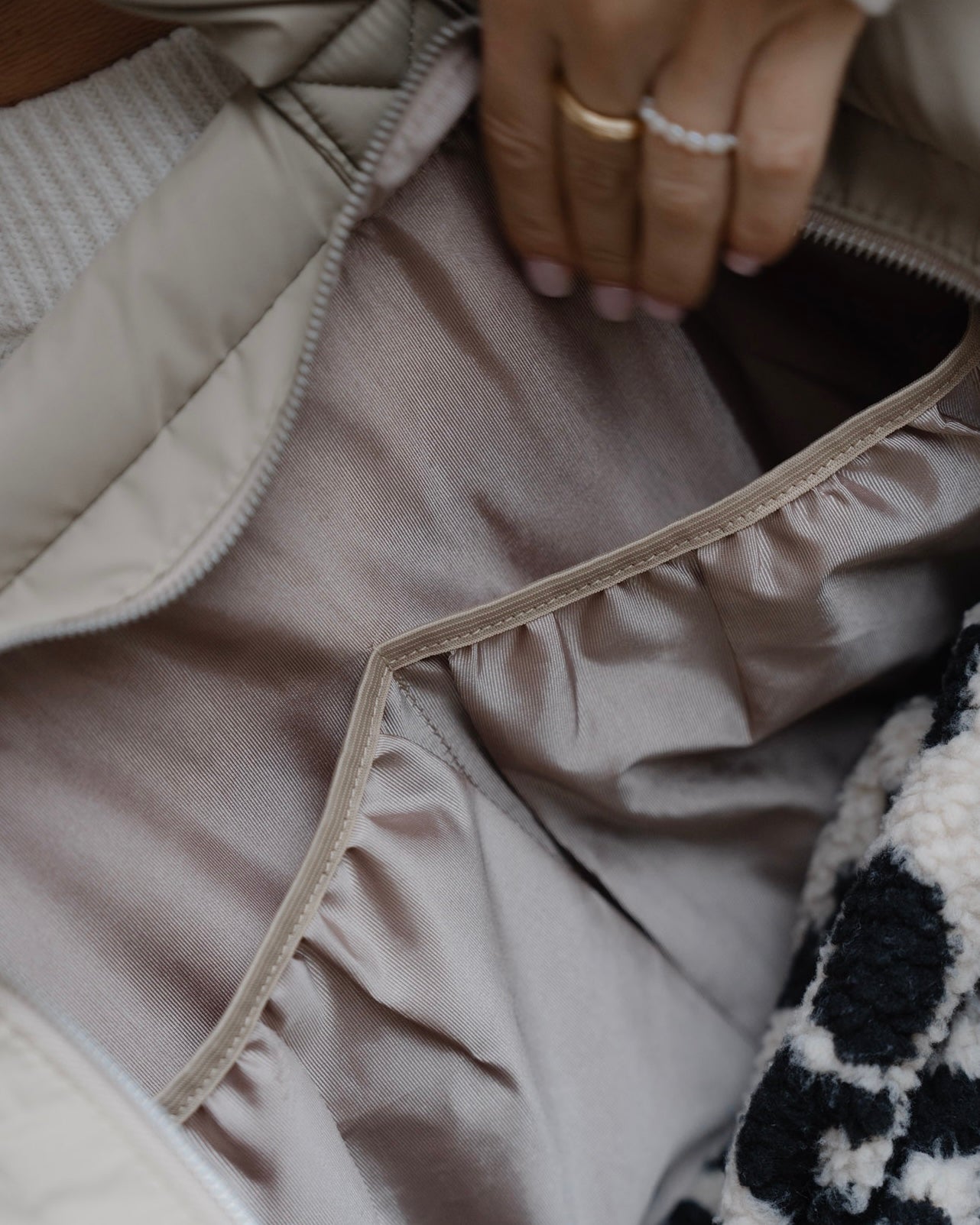 PUFFER BAG
