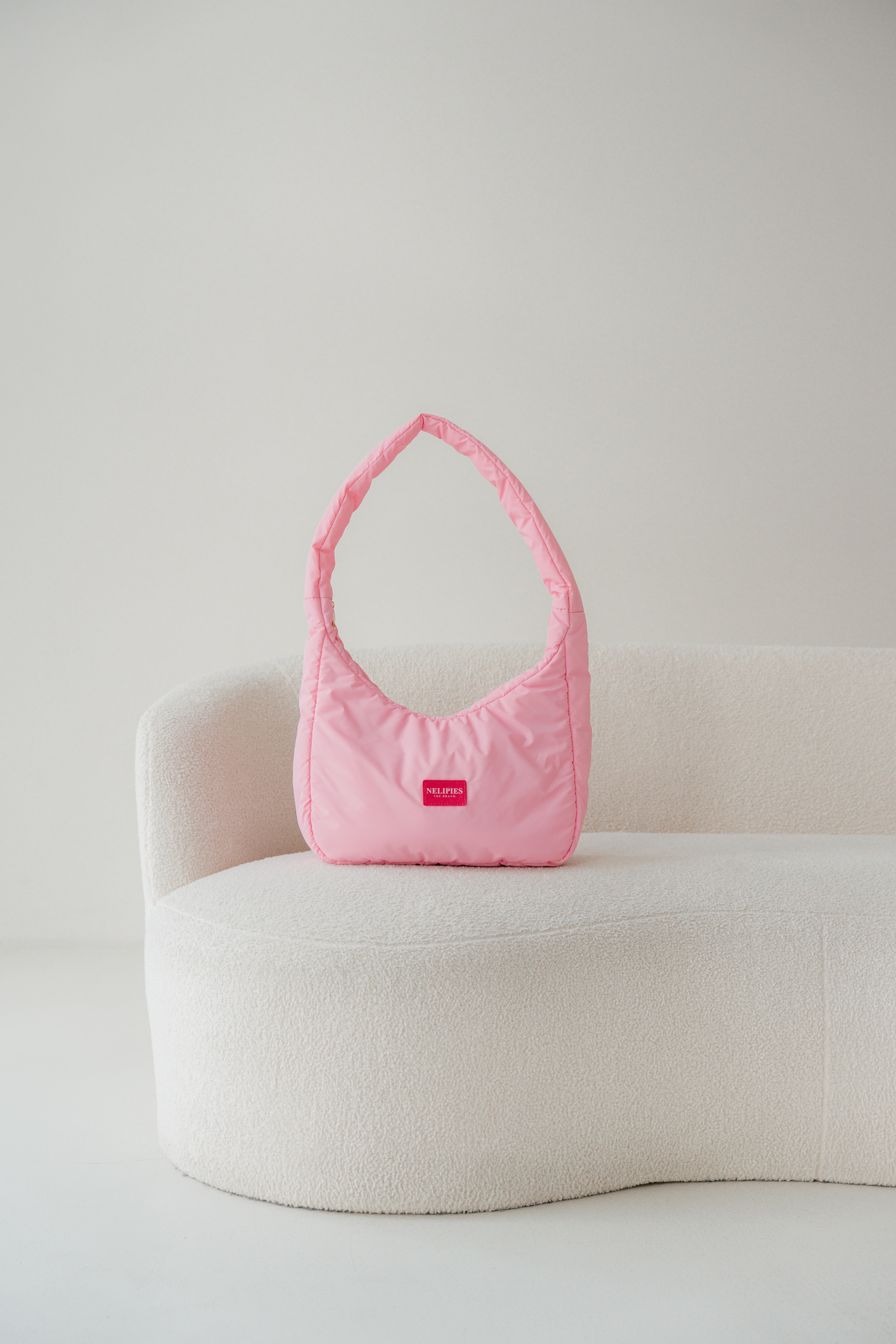 PUFFER HALFMOON BAG PINK