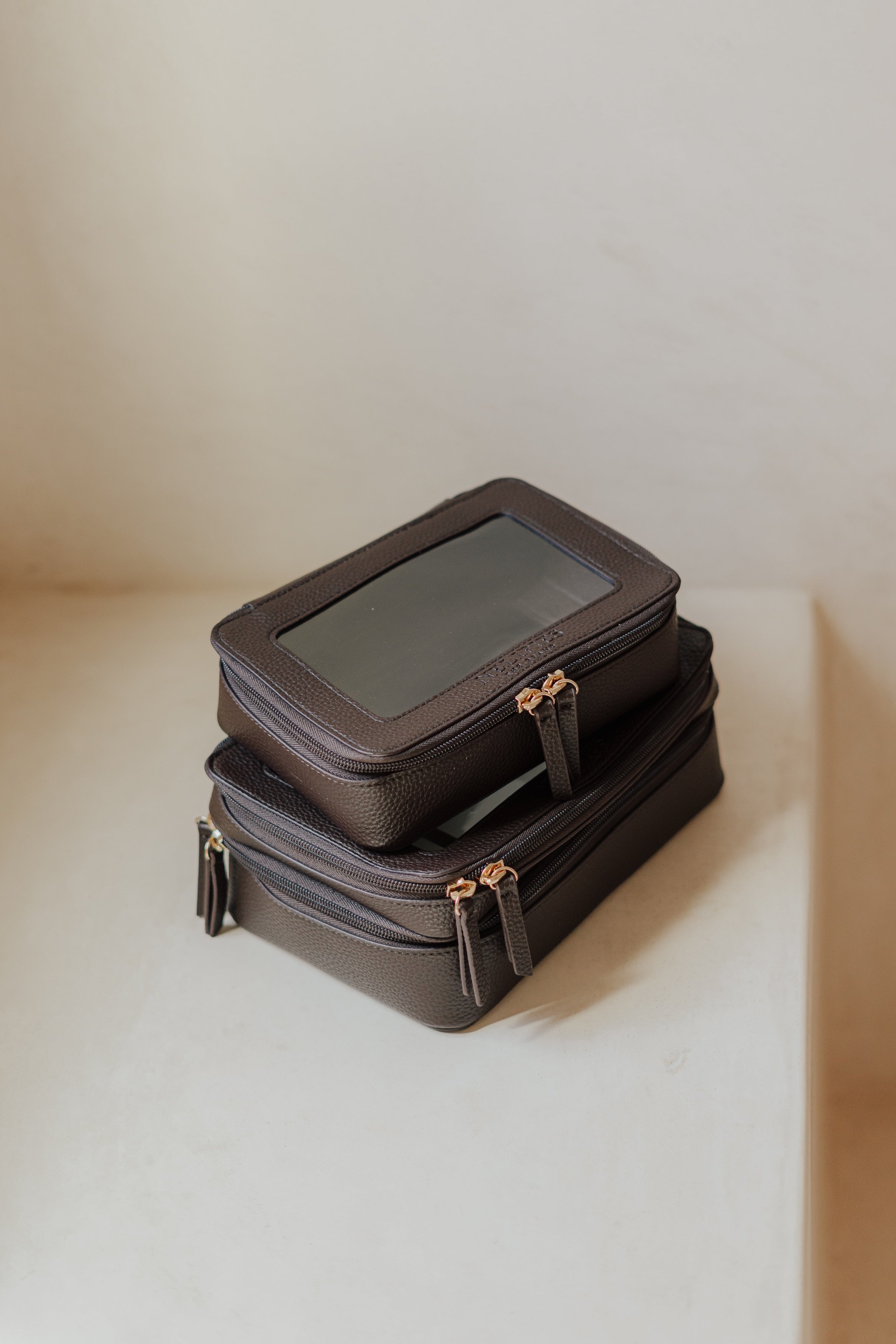 COSMETIC BAG SET BRAUN