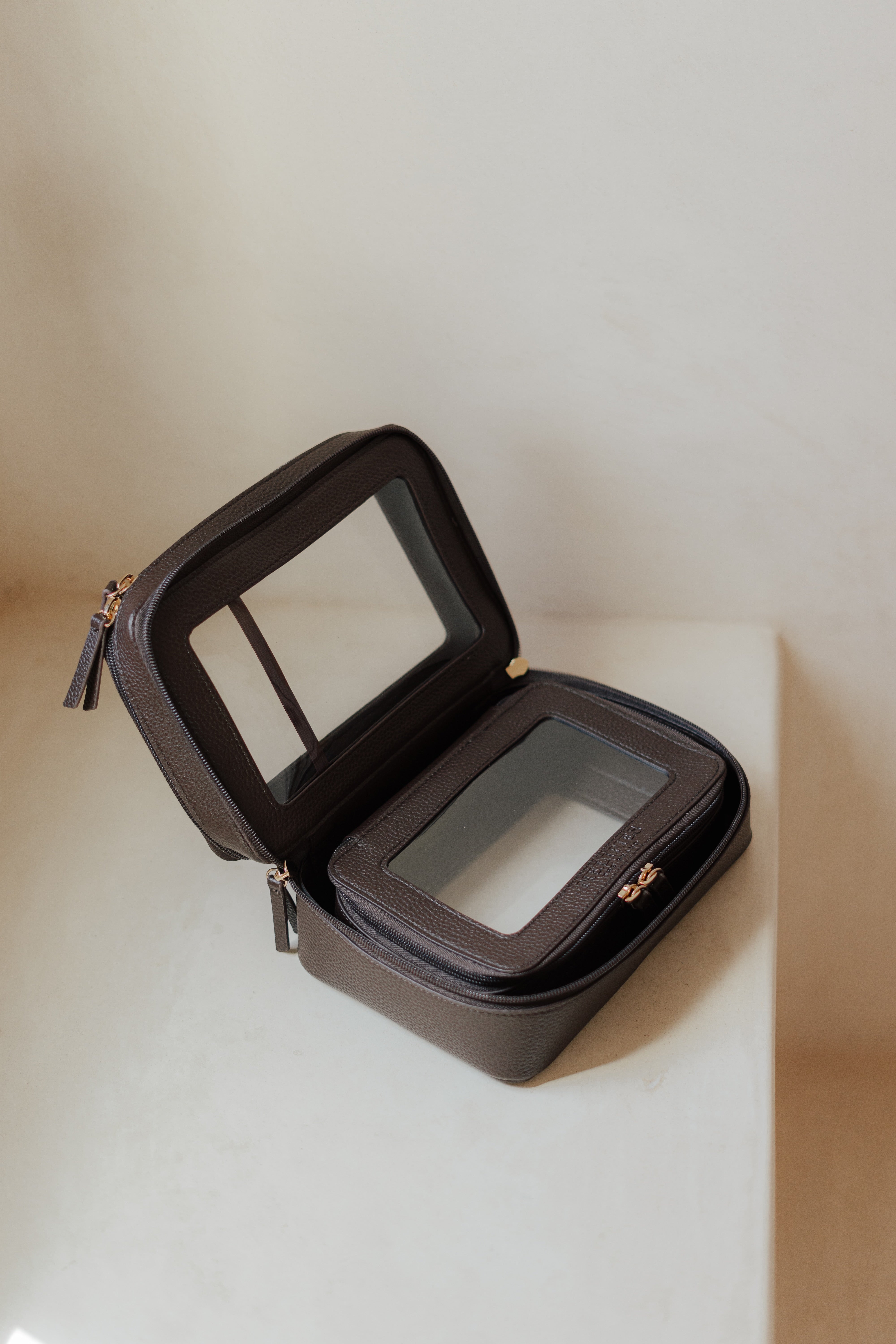 COSMETIC BAG SET BRAUN