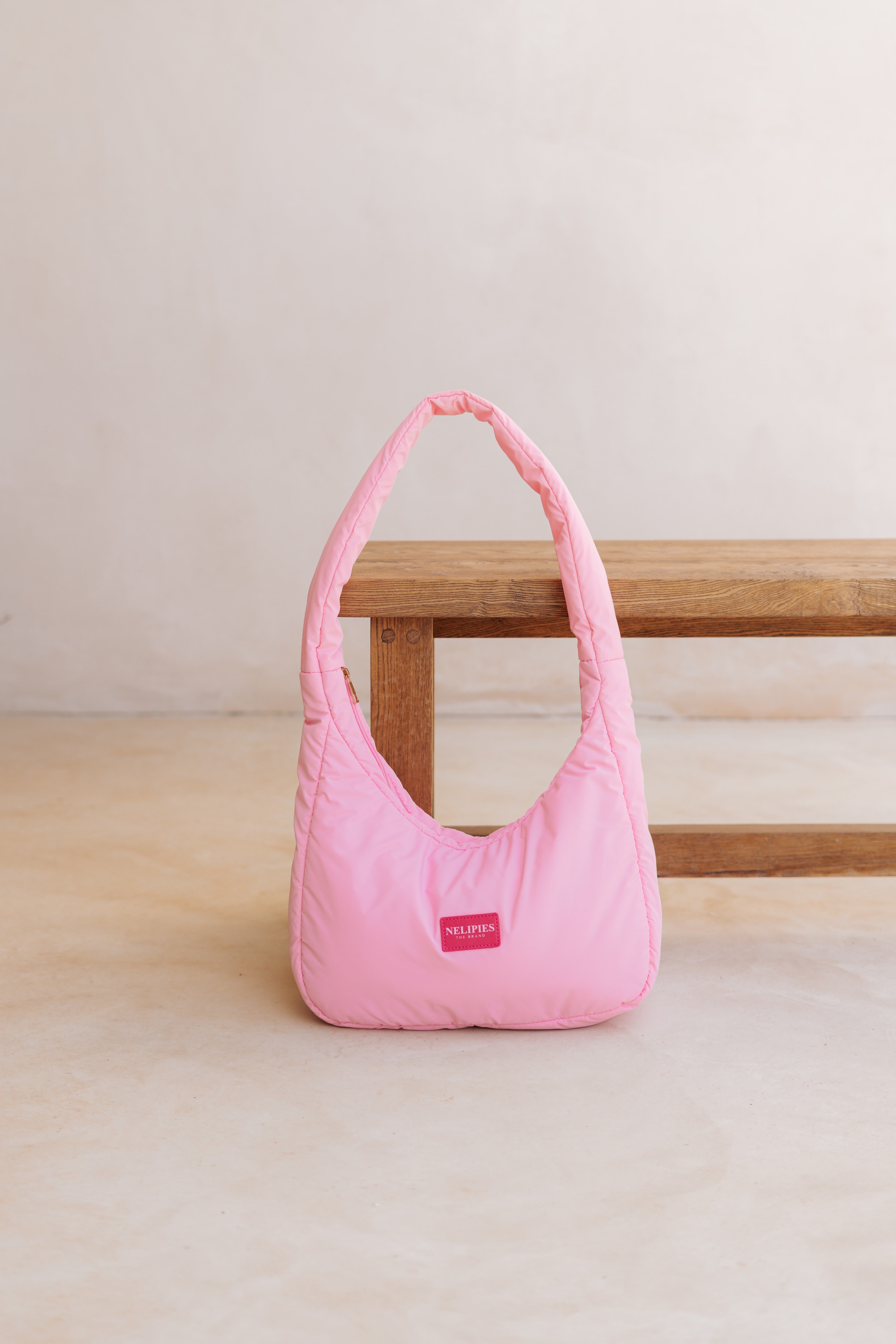 PUFFER HALFMOON BAG PINK