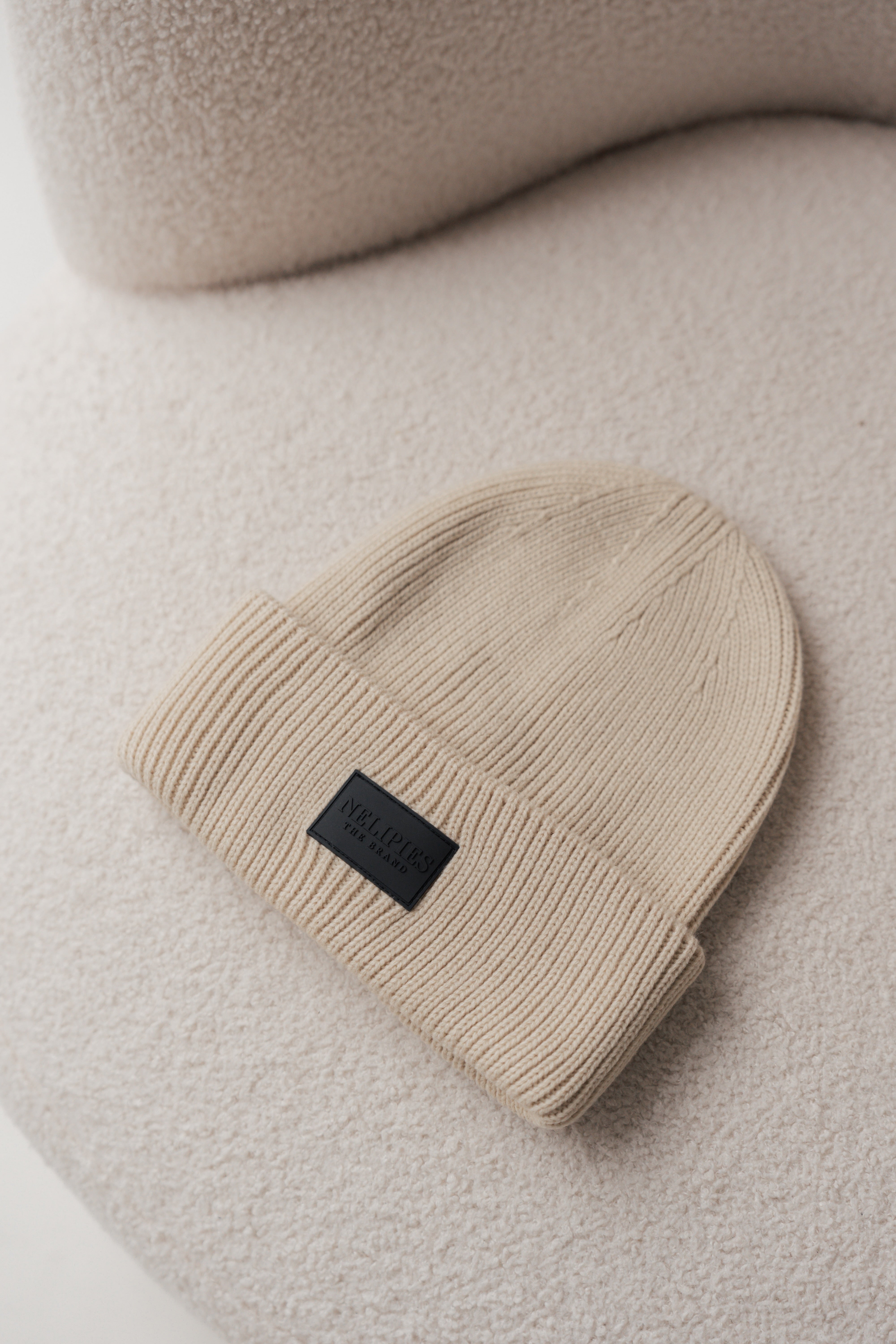 BEANIE BEIGE