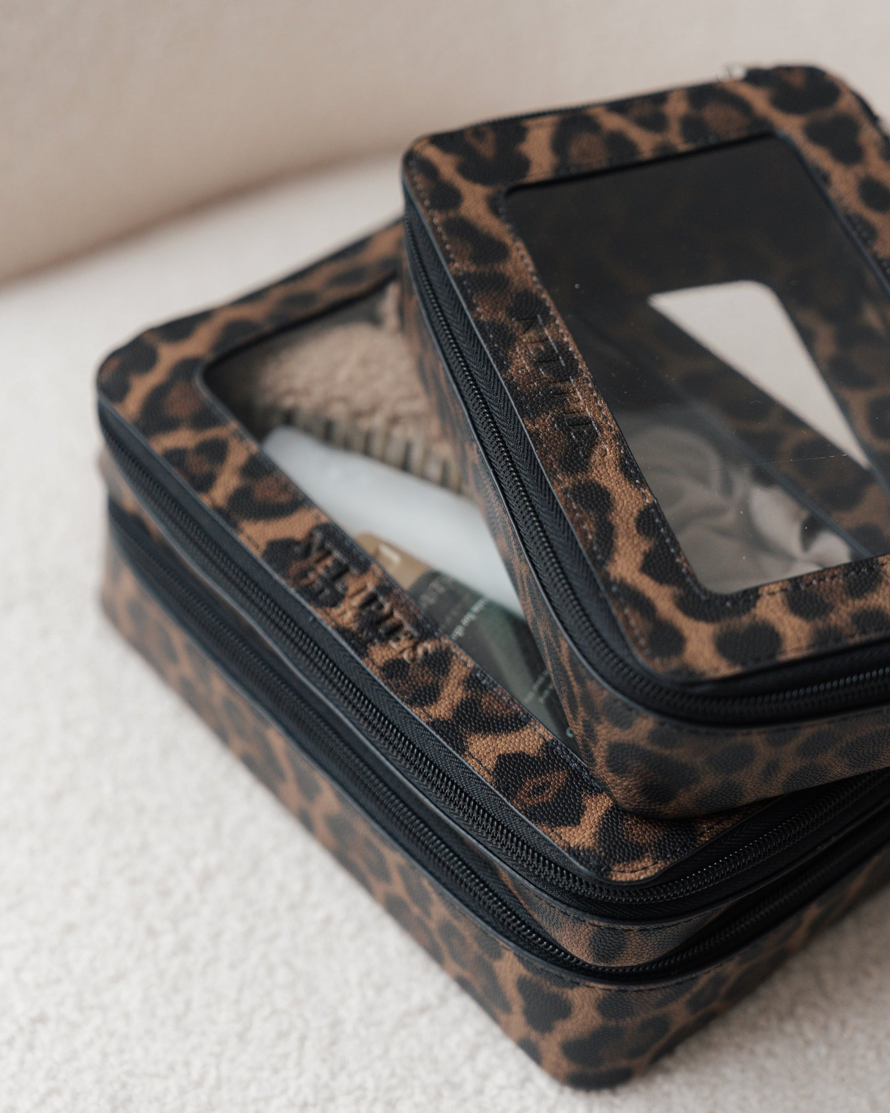 COSMETIC BAG SET