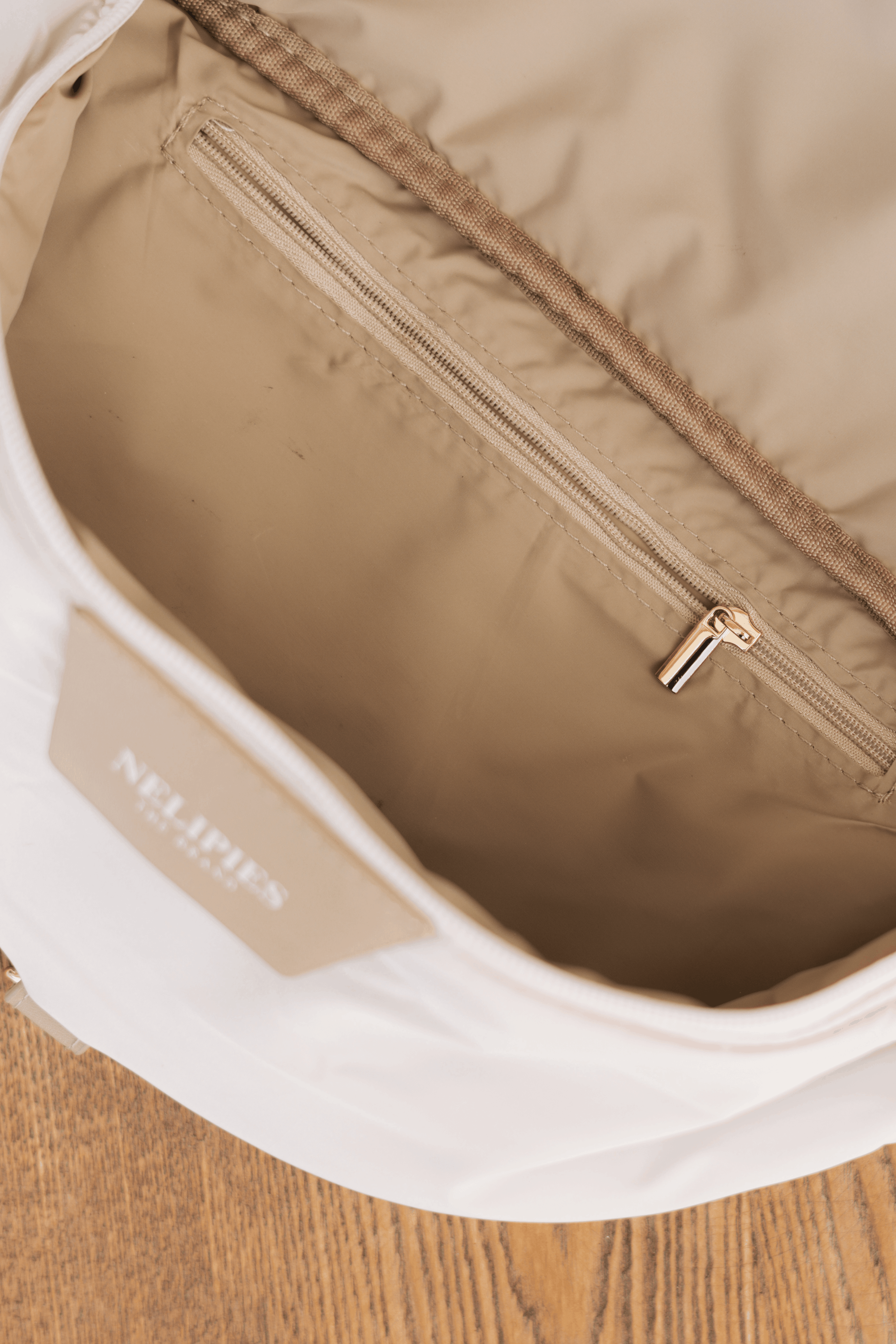PUFFER BAUCHTASCHE CREME